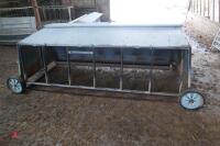 IAE WALK IN LAMB CREEP FEEDER - 2