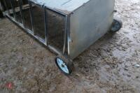 IAE WALK IN LAMB CREEP FEEDER - 4