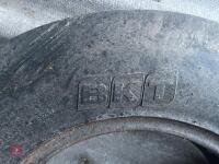 PAIR OF 7.50-16 FRONT TRACTOR TYRES - 7