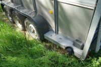 2005 IFOR WILLIAMS 14' LIVESTOCK TRAILER - 35