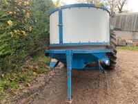 2010 KIDD 814 ROUND BALE CHOPPER - 8