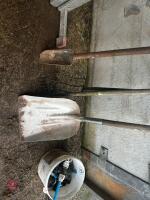 FENCING SHOVEL, GRAIN SHOVE, RAKE & FORK - 3