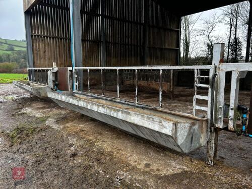 14' 6'' CATTLE FEED BARRIER & TROUGH