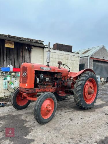 NUFFIELD UNIVERSAL M4 2WD TRACTOR
