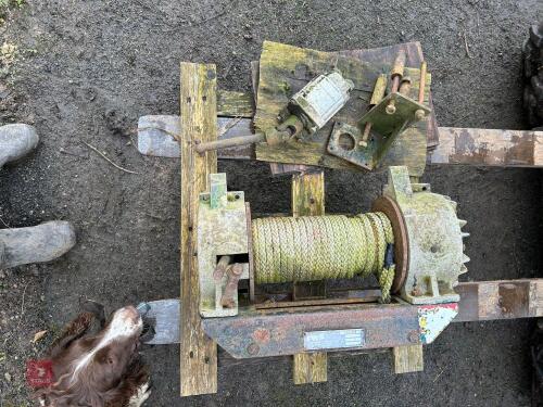 LANDROVER PTO WINCH