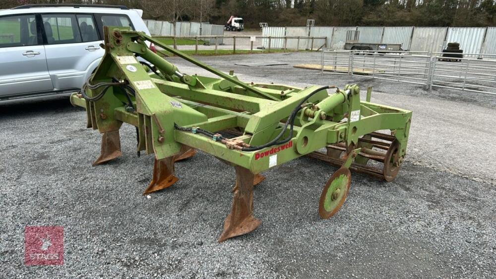 2007 DOWDESWELL 3M CULTIVATOR