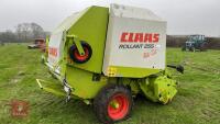 2004 CLAAS ROLLANT 244 ROTO CUT - 5