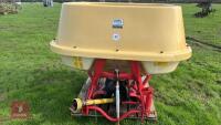 2011 VICON PS04 WAGTAIL FERT SPREADER - 15