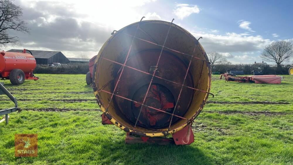 TEAGLE TOMAHAWK 404 BALE SHREDDER