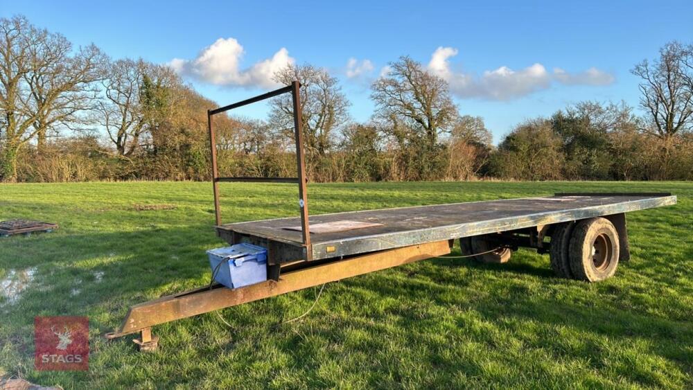 25' SINGLE AXLE BALE TRAILER