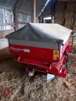 2001 KVERNELAND FERTILISER SPREADER - 2