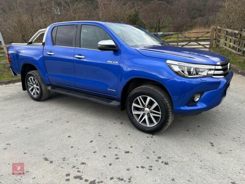 2020 TOYOTA HILUX INVINCIBLE PICK UP