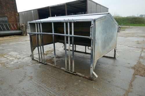 GALVANISED CALF CREEP FEEDER