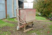 ASTWELL 1T STOCK FEEDER - 2