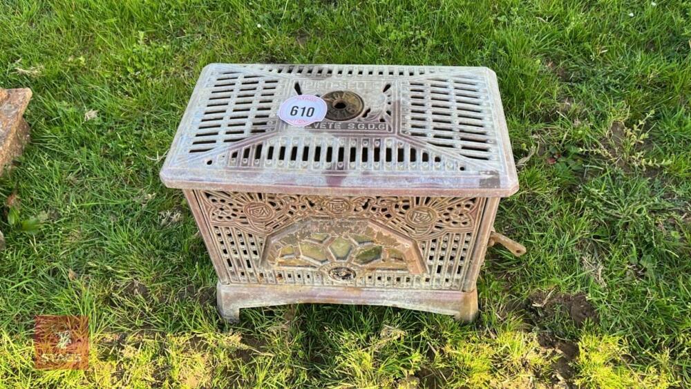 PIED-SELLE BREVETTE ORNATE STOVE