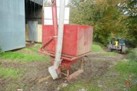 ASTWELL 1T STOCK FEEDER - 4