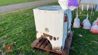 DAIRY TECH CALF MILK FEEDER - 4