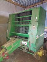 JOHN DEERE 545 ROUND BALER