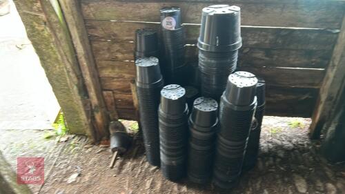 LRG QTY OF 7-8'' PLASTIC PLANT POTS