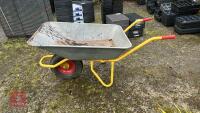 LARGE GARDEN WHEELBARROW - 2