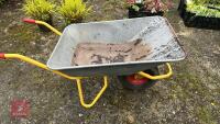 LARGE GARDEN WHEELBARROW - 5