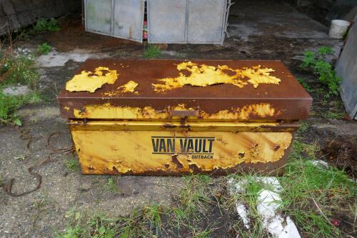 VAN VAULT OUTBACK METAL TRUNK