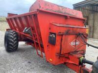 KUHN PRO TWIN SLINGER MUCK SPREADER - 2