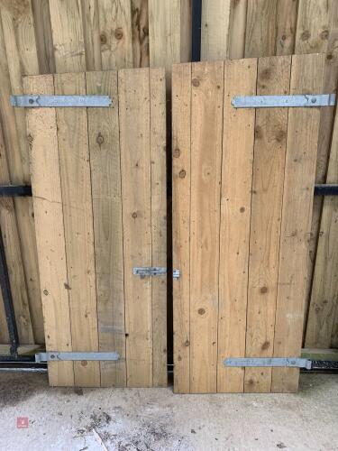 PAIR OF STABLE/BARN DOORS