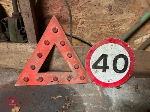VINTAGE REFLECTOR TRIANGLE & SPEED SIGN