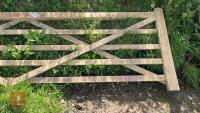 3.9M WOODEN GATE - 2