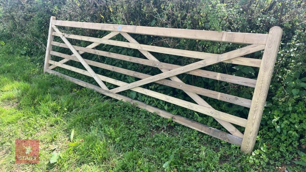 14' WOODEN GATE