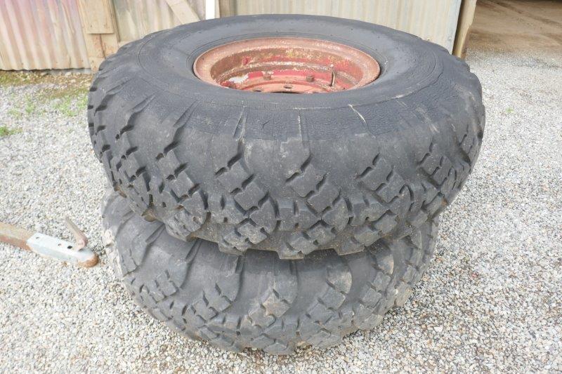 2 X 13.00-18 WHEELS & TYRES