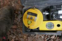 CHALLENGE LASER LEVEL, STAND & CASE(20) - 2