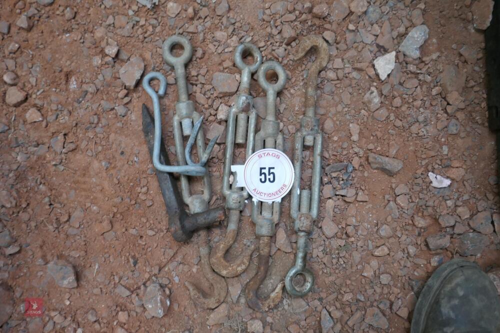 4 WIRE STRAINERS & GATE HOOK (55)