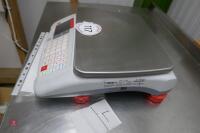 OHAUS WEIGH SCALES (117) - 2