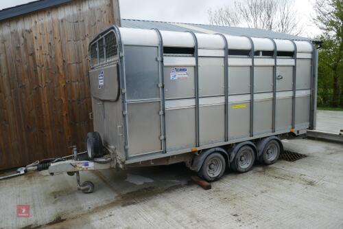 2021 IFOR WILLIAMS 14' LIVESTOCK TRAILER