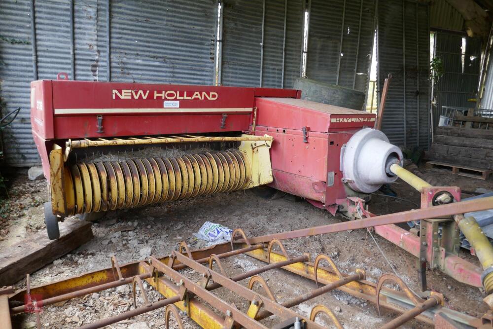 NEW HOLLAND 378 HAYLINER BALER