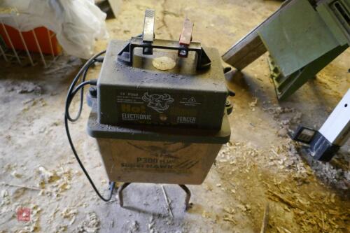 HOTLINE P300 ELECTRIC FENCE UNIT