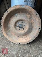 TRACTOR WHEEL CENTRE 77.5CM ACROSS - 2