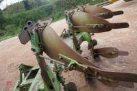 1997 DOWDESWELL DP7D12 4 FURROW PLOUGH - 8