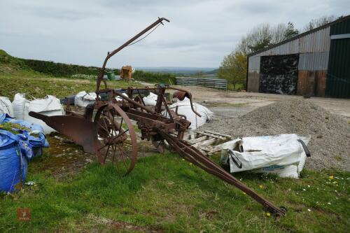 VINTAGE SINGLE FURROW PPRAPIE BUSTER