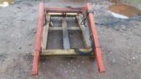 LOADER TO FIT IH 674 - 3