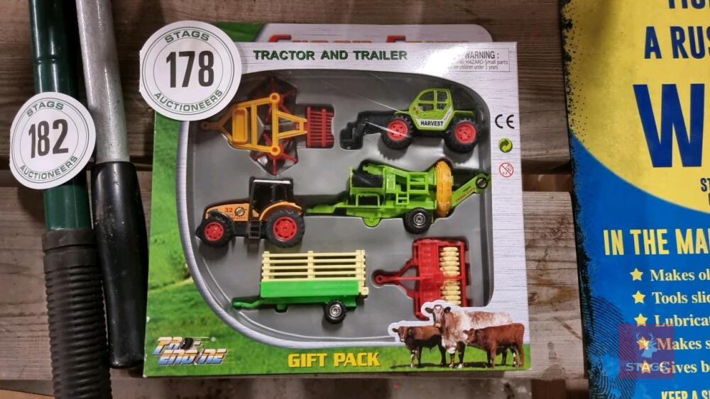 TRACTOR & TRAILER TOYS