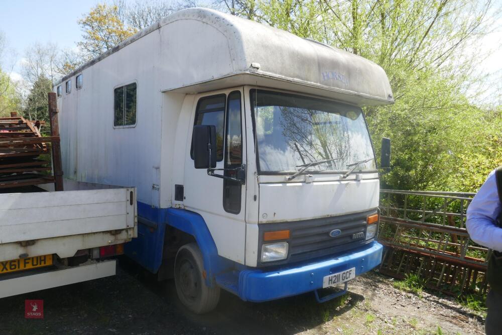 FORD CARGO 813 7.5T HORSE LORRY