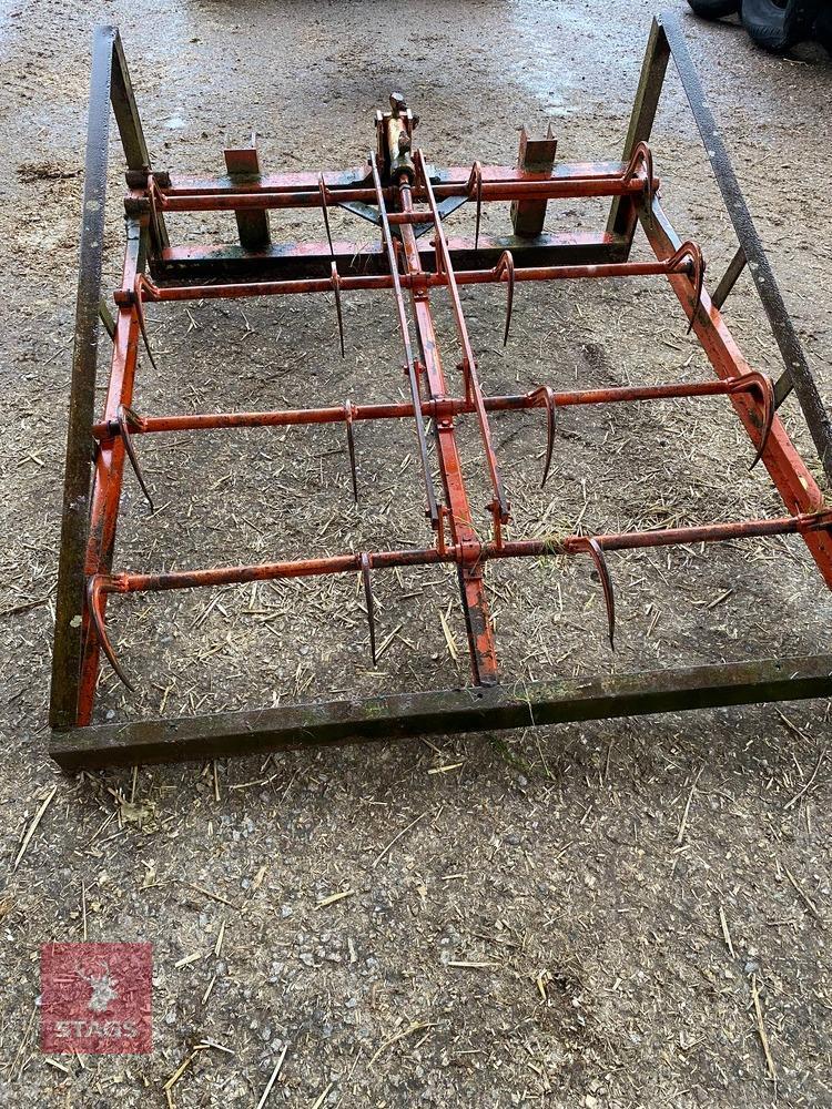 BROWNS FLAT 8 BALE HANDLER