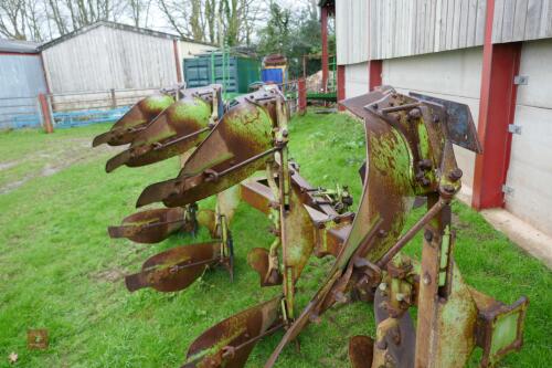 DOWDESWELL DP8B 4 FURROW PLOUGH