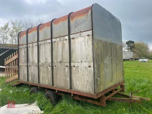 12' TWIN AXLE LIVESTOCK TRAILER