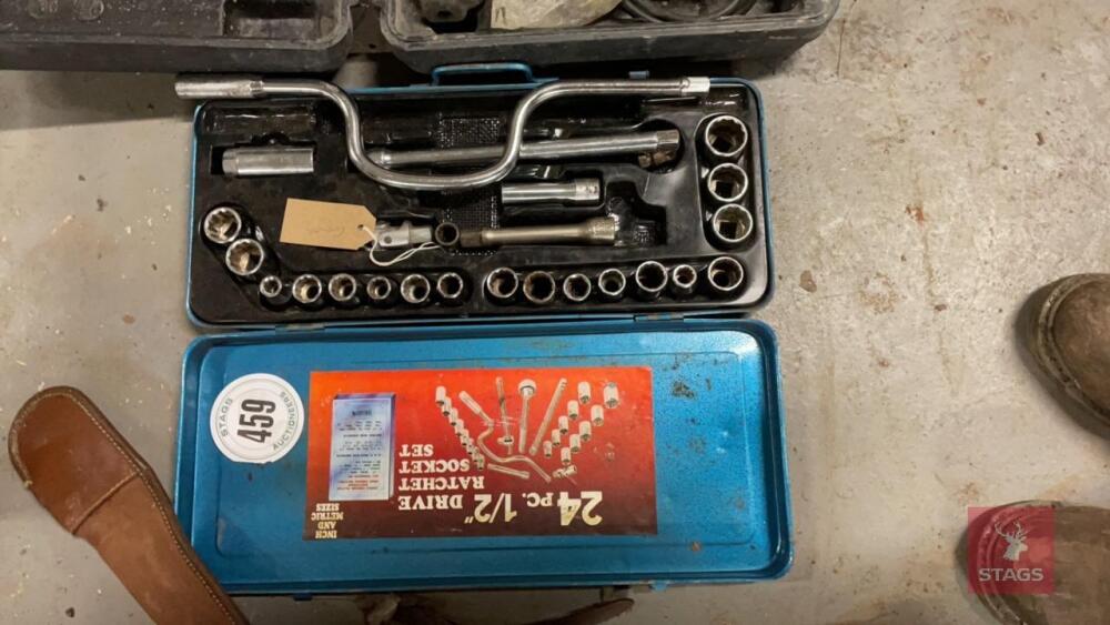 SOCKET SET