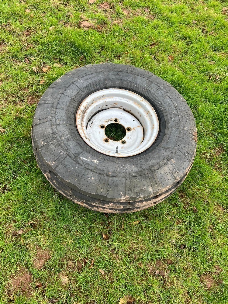 12-16 TRAILER WHEEL & TYRE