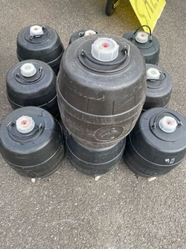 10 5 GALLON CIDER BARRELS